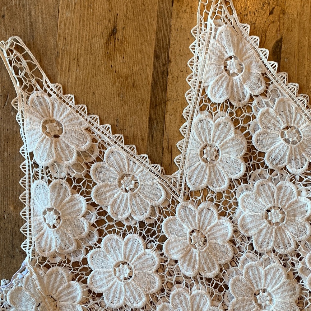 Floral Lace Sleeveless Top with Fringe